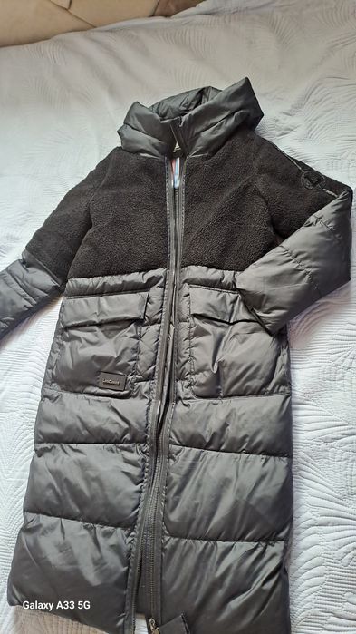Зимний женский пуховик  35000 тг