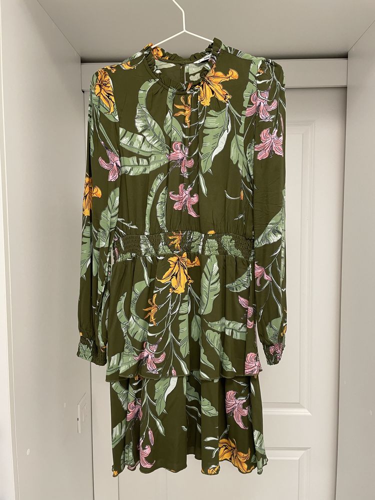 Rochie înflorată