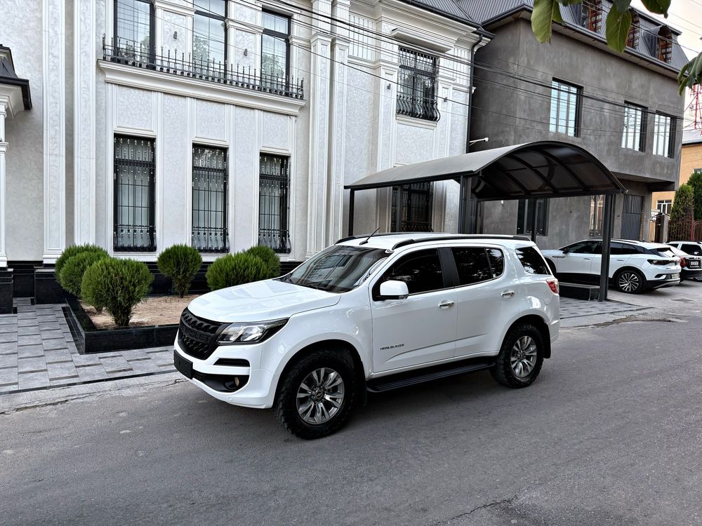 Trailblazer LTZ Full Позиция Состаяние Зор Пробег 74000Км