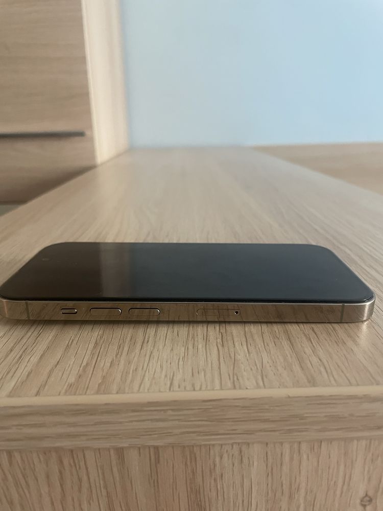 Iphone 14 Pro Gold