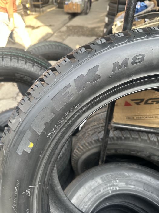 Maxtrek Trek M8 Winter / 235/55R19 зимние шины