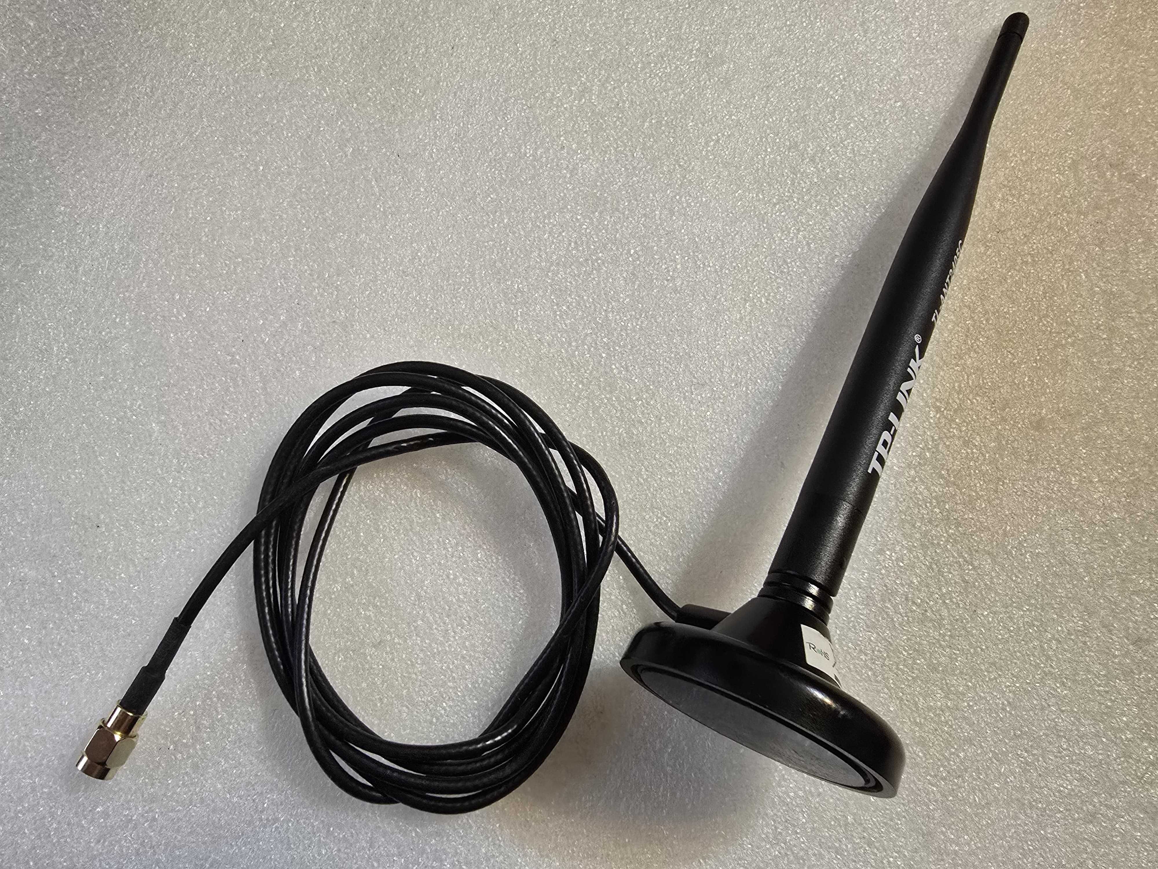Antena omnidirectionala TP-Link TL-ANT2405C 2.4GHz 5dBi, conector SMA