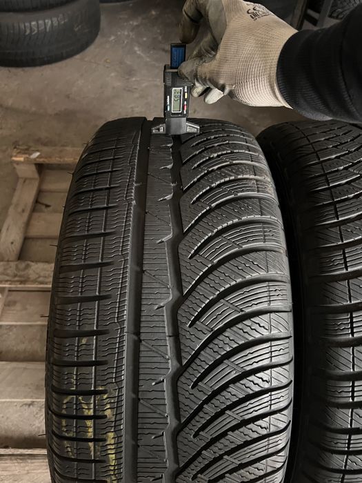 2 anvelope iarna 245/45/18 , michelin , runflat , dot 2023