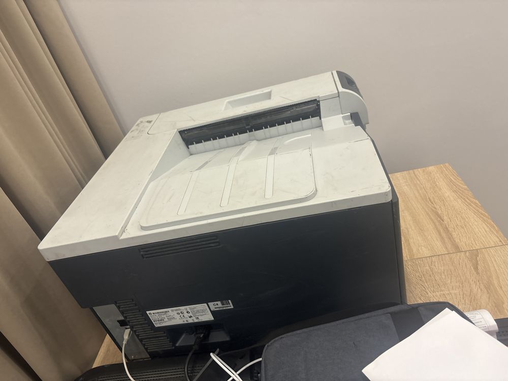 Принтер HP Color laserjet CP5225