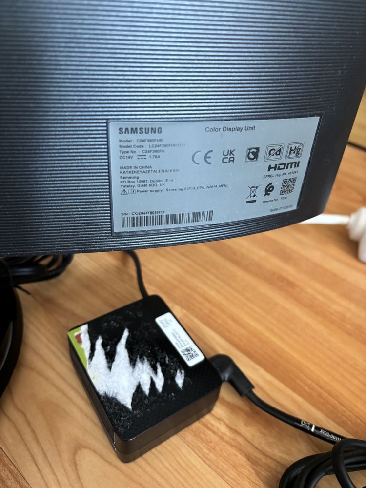 Vând monitor Samsung C24F390FHR pentru piese