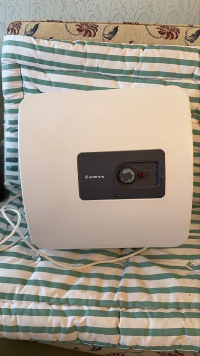 Vand Boiler Ariston 30 l