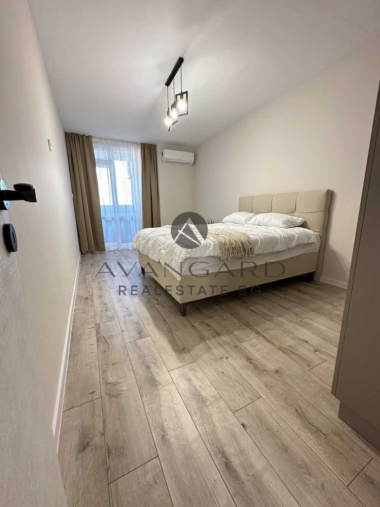 Продава се Тристаен апартамент в Пловдив, Съдийски - 96 кв.м за 1844 €/кв.м - Снимка #4