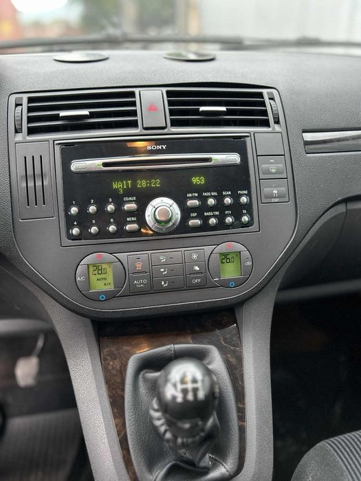 Продавам форд Ц-МАКС 1.6 Бензин