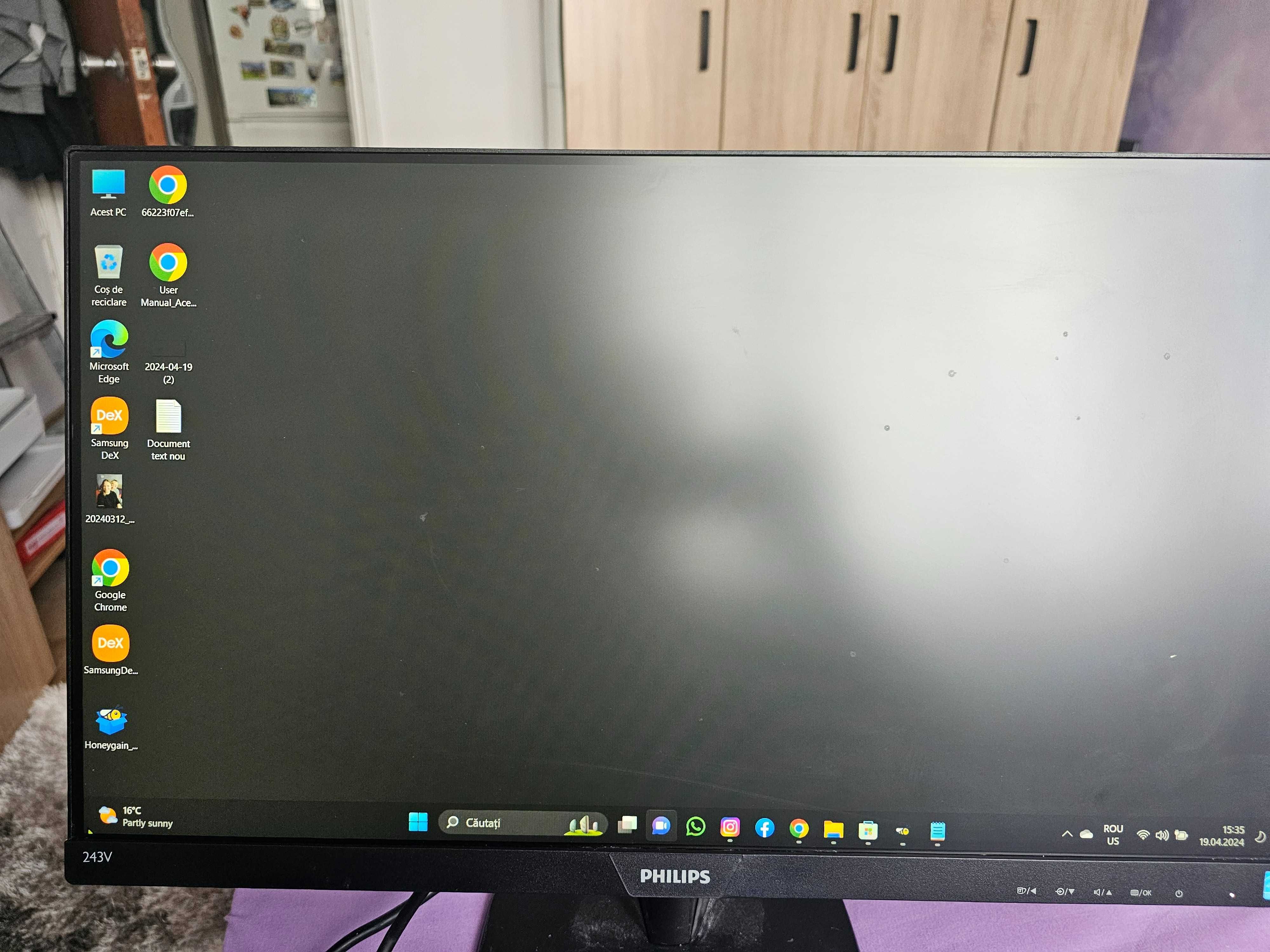 Monitor LED IPS Philips 23.8", Full HD, 243V7QJABF