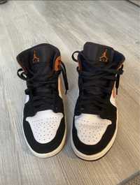 Jordan 1 Shattered Blackboard, marimea 42,5