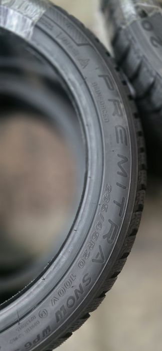 Чисто нови зимни гуми Maxxis 235/45/20