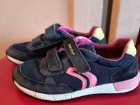 Маратонки Geox и Nike, и Боти 35 номер