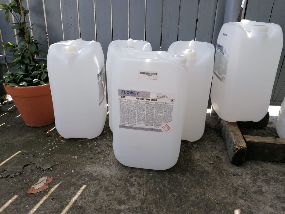 Bidoane de plastic de 25 litri,60 litri ,10 lit și 220 litri