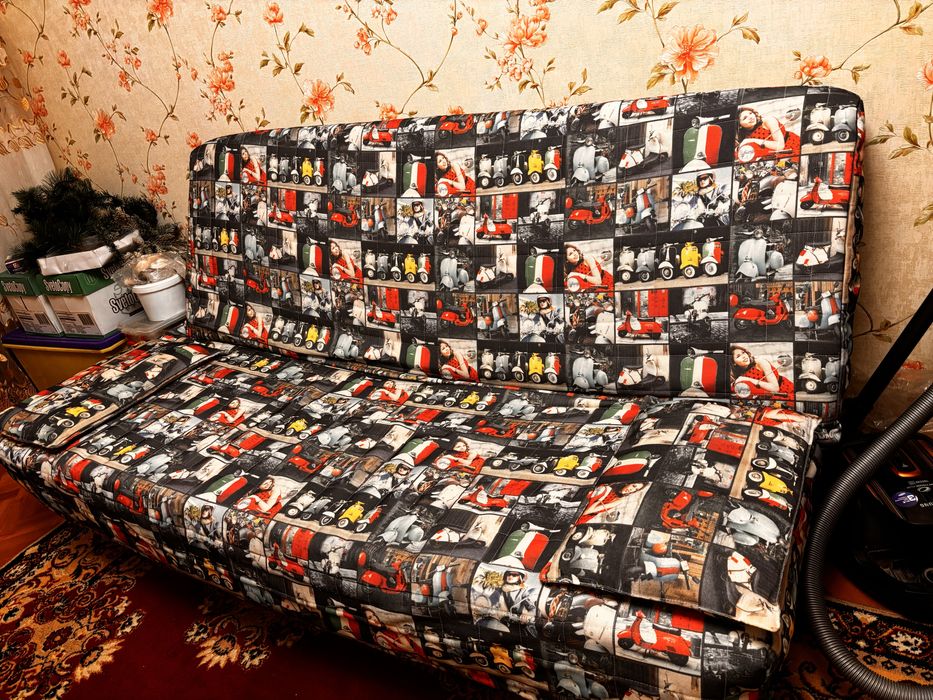 Диван-книжка с водоотталкивающим чехлом