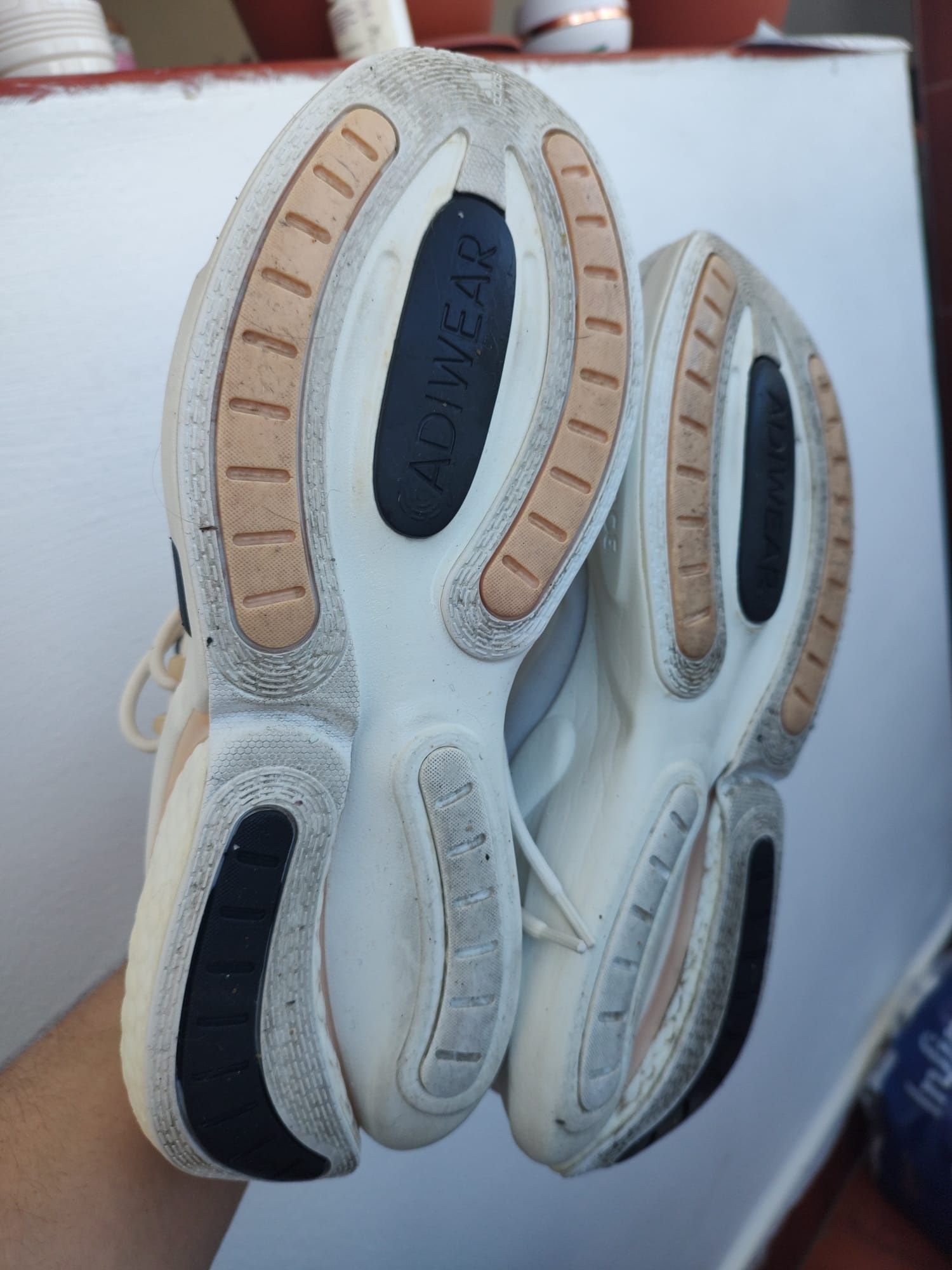 Adidași AlphaBoost V1