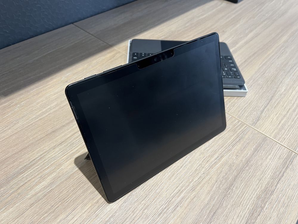 Таблет Microsoft Surface Go 3 5G