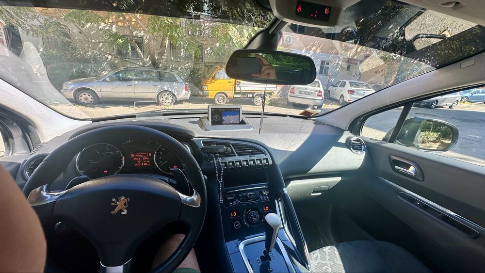 Peugeot 3008 1,6 e-HDI 115 cp automata 2013