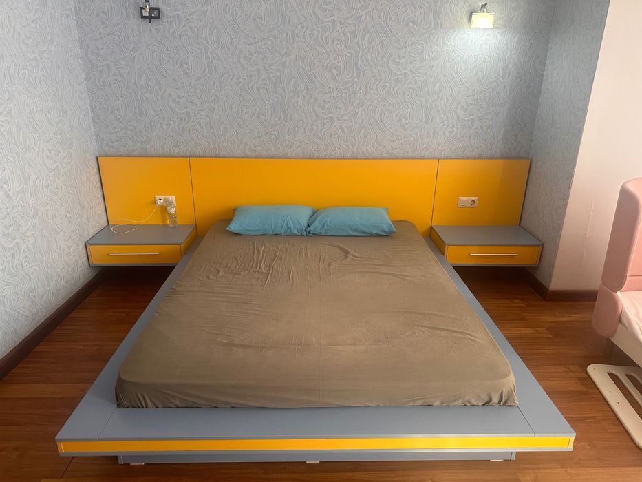 Комплект Кровать/ рабочий стол/ тумбы