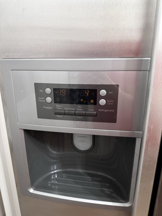 Холодильник двухдверный