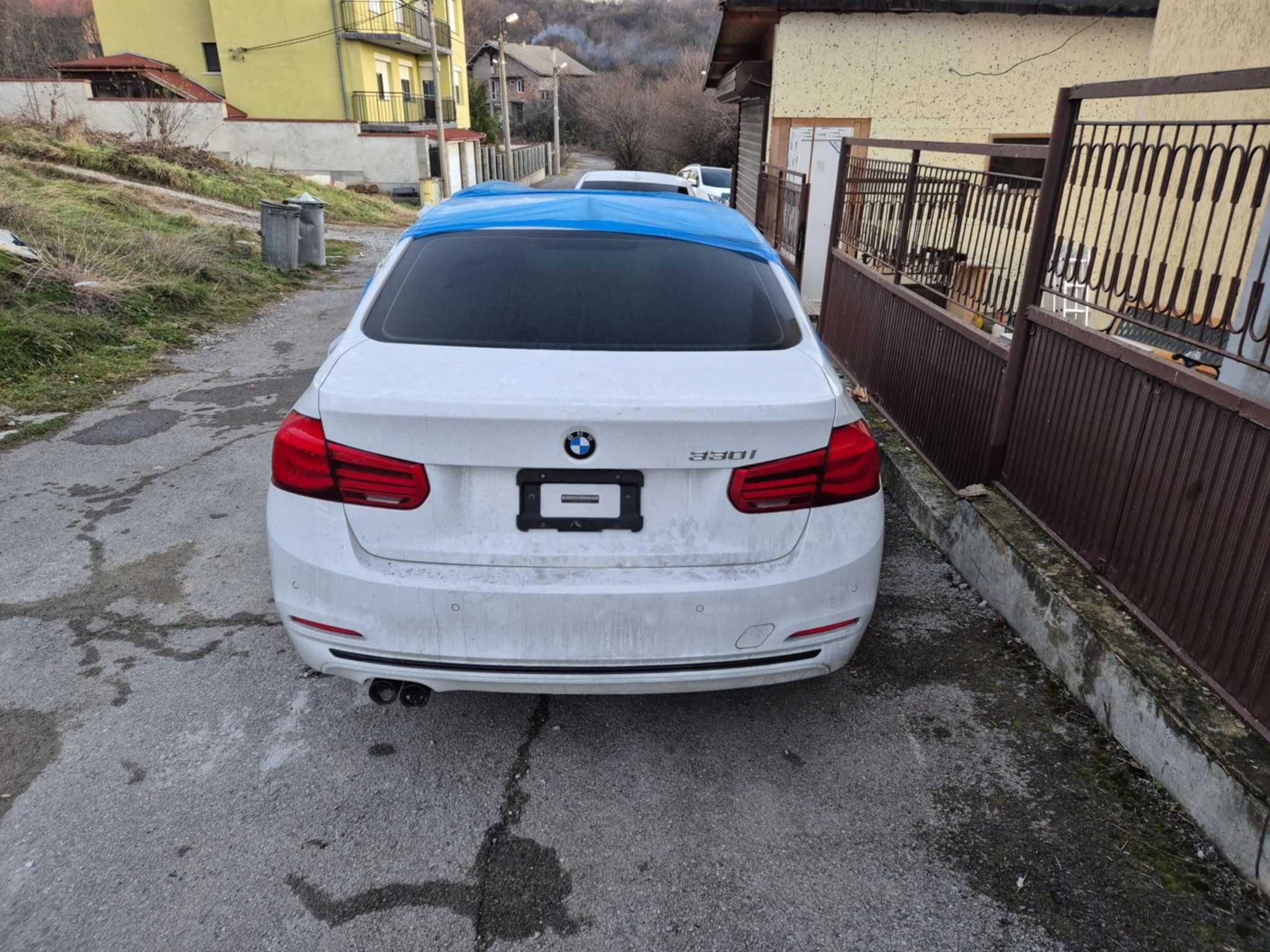 BMW F30 330i LCI на части