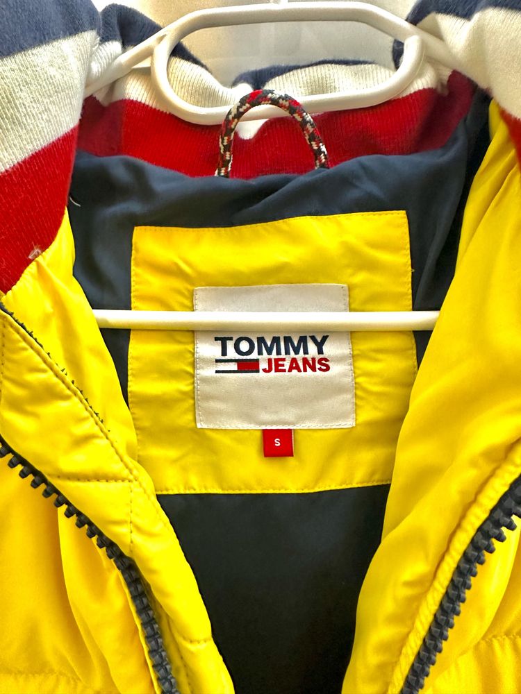 vand  geaca tommy hilfiger