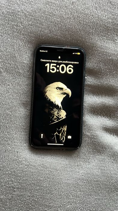 IPHONE 11  память 128гб акумлятор ёмкость 74
