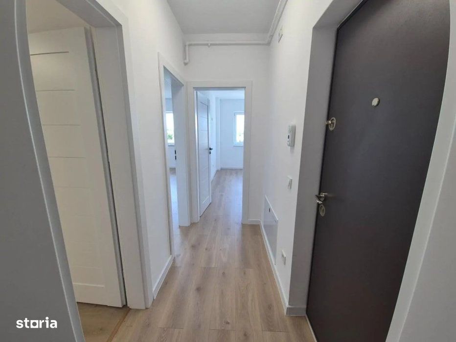 Apartament de vanzare, cu 3 camere, 62 mp, zona Calea Surii Mici