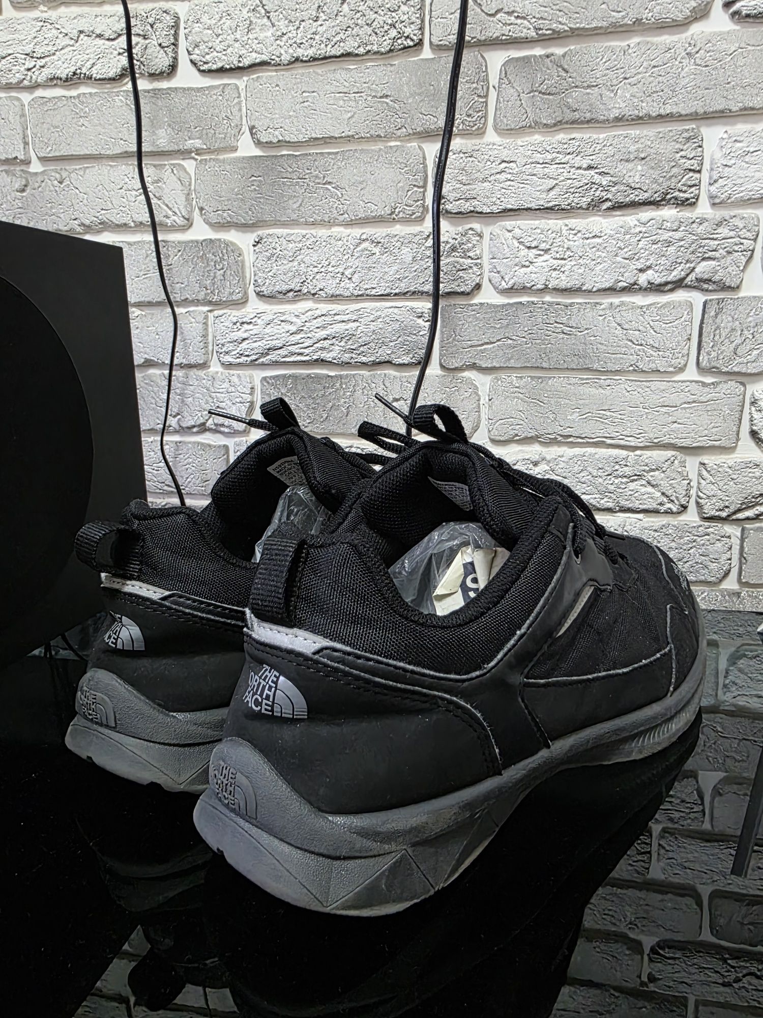 Оригинальные кроссы The North Face