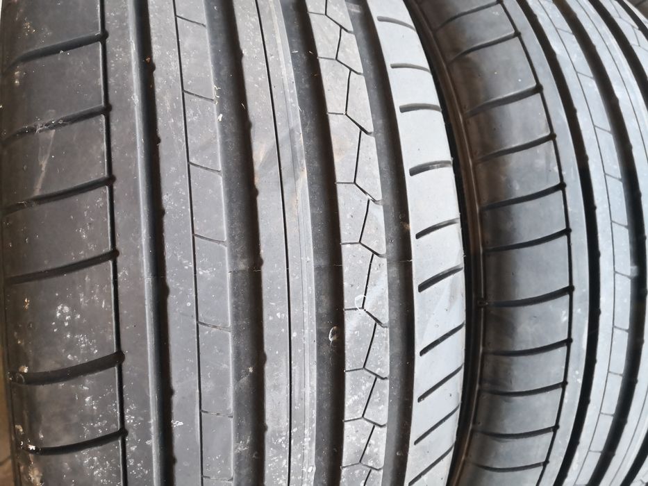 245 45 18 цола гуми като нови dunlop