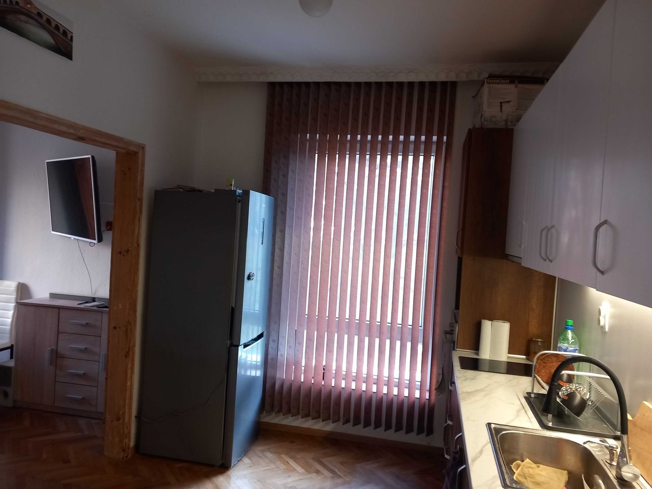 Дава се под наем Тристаен апартамент в Стамболийски - 90 кв.м за 408 € - Снимка #2