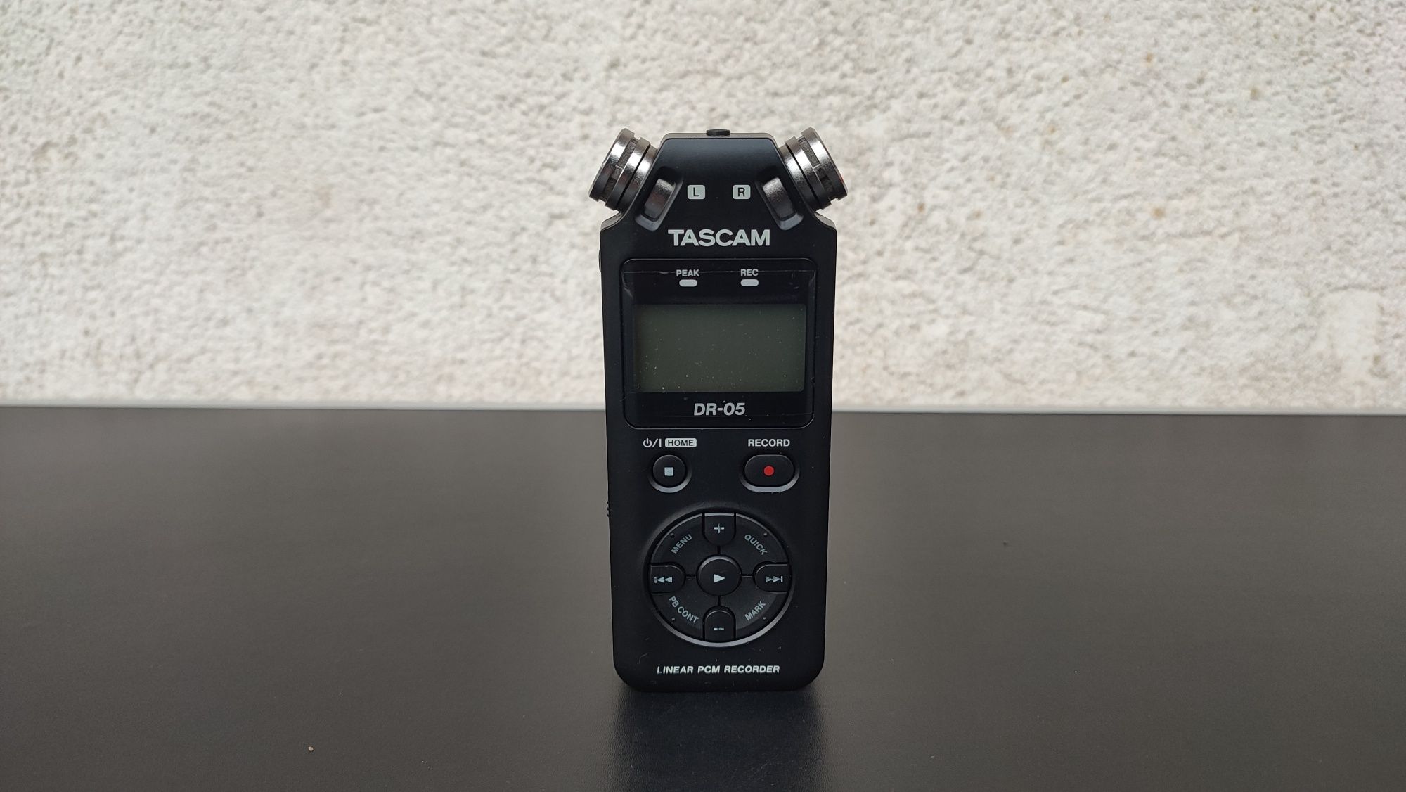 Tascam DR-05 reportofon inregistrare 0450033 linear pcm recorder