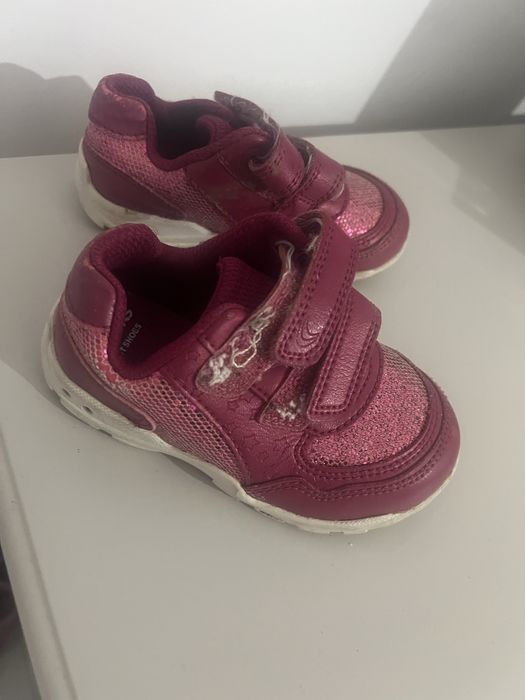 Adidasi Clarks marimea 21