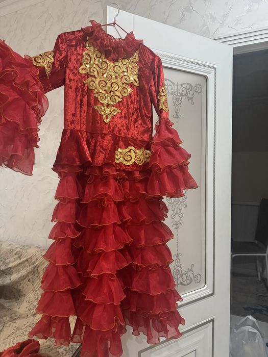 Национальное платье с жилеткой