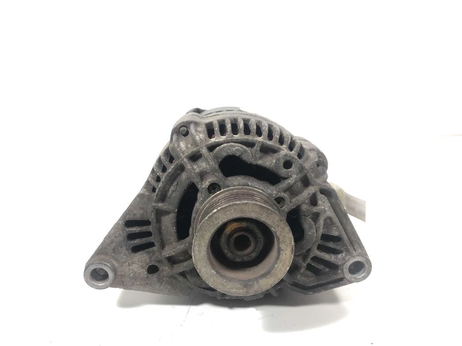 Генератор Nissan Micra 1.0 K11 2000