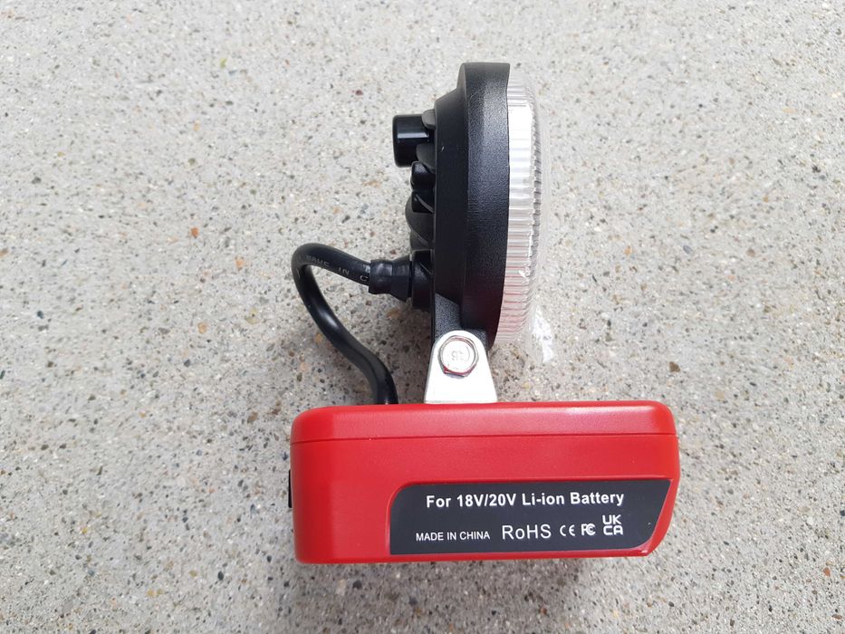 Lanterna led pentru baterii DeWalt sau Milwaukee, port usb