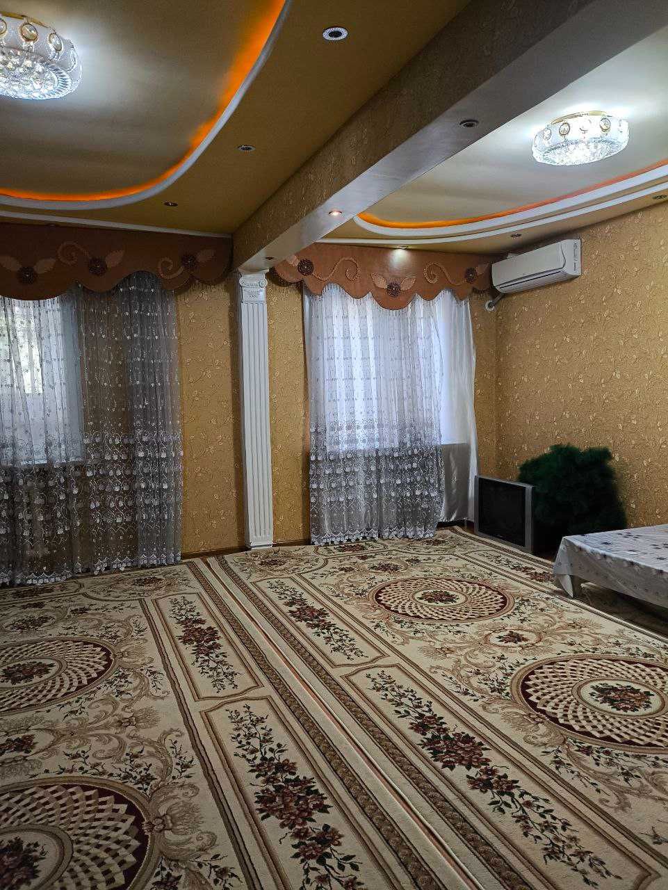 Сдаю! 4х комнатную квартиру на Карасу 1.