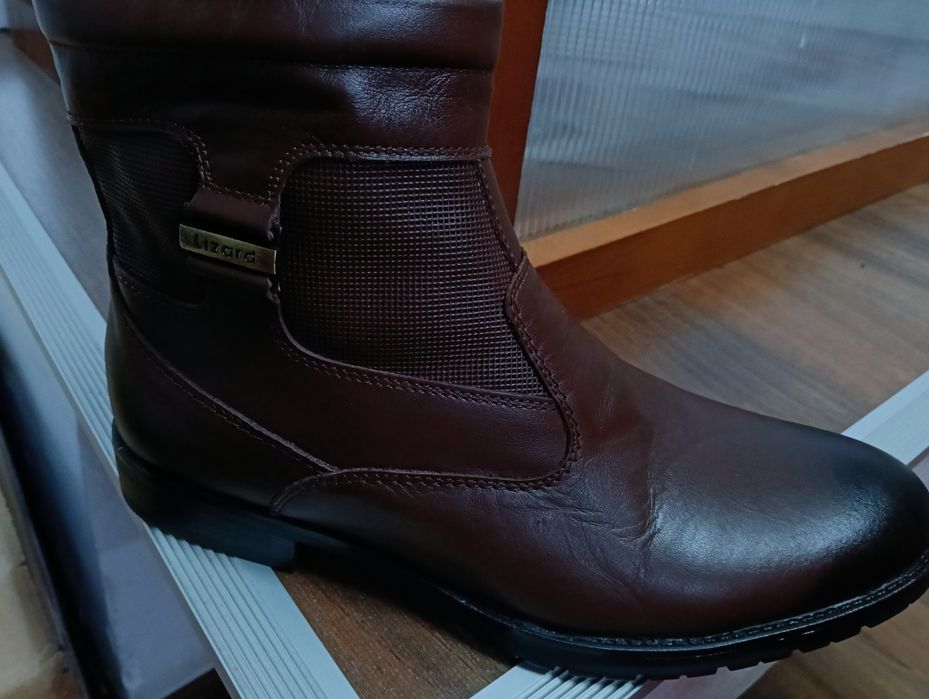 Ghete noi piele naturala mărimea 40