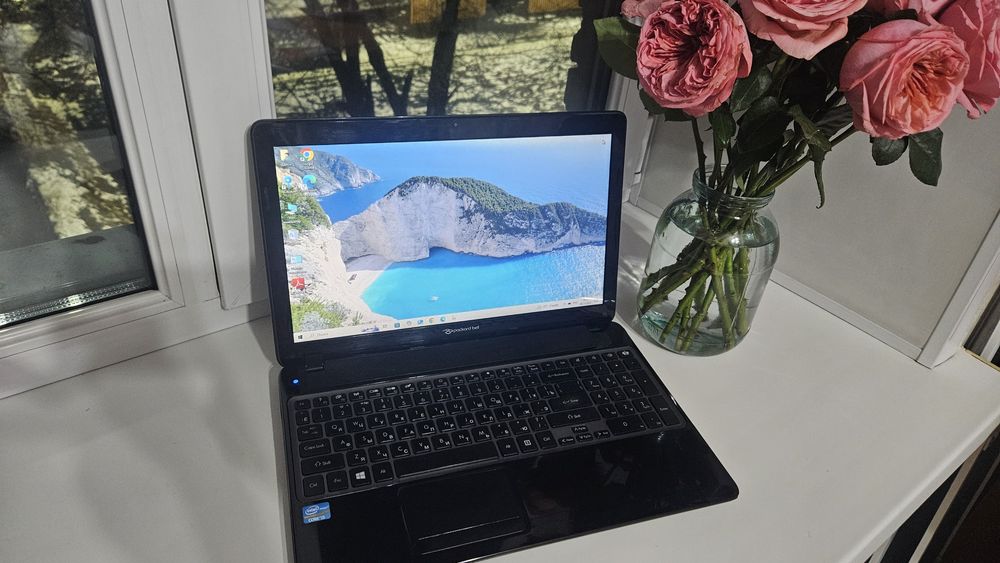 Продам ноутбук, рабочий в хорошем состоянии