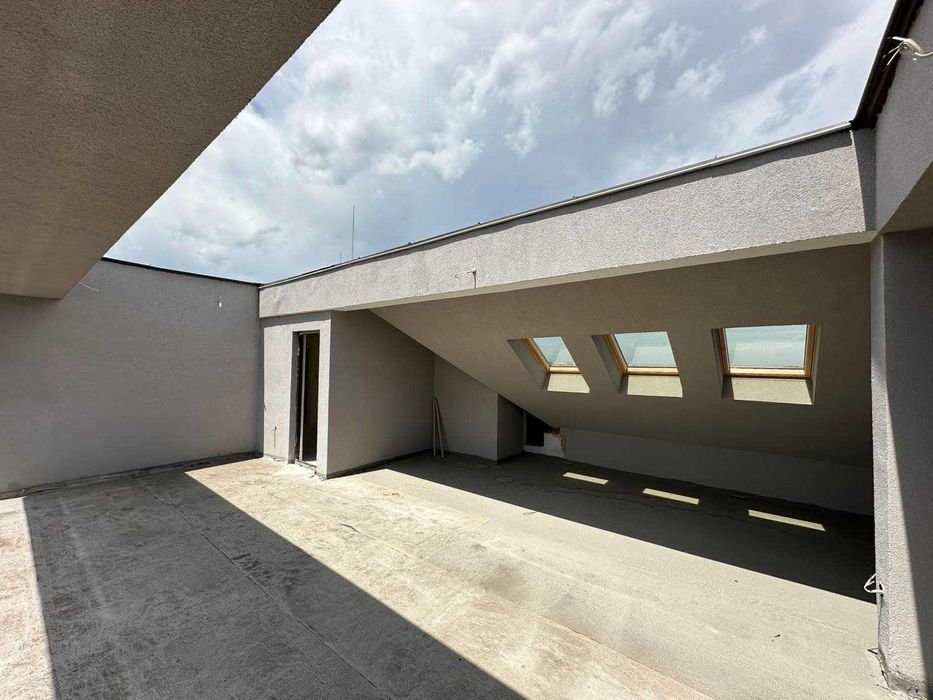 Луксозен мезонет в гр.Пловдив - Център - Хълм Бунарджикa!