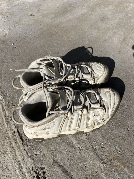 Adidasi nike Uptempo