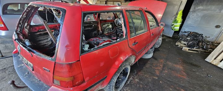 Ceasuri bord 1J0920 806E VDO Volkswagen VW Golf a 4-a generatie