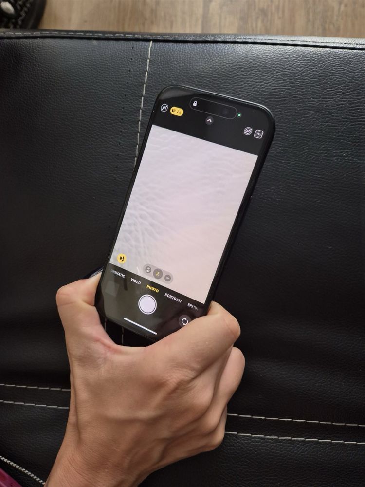 Iphone 16 с гаранция + кабел