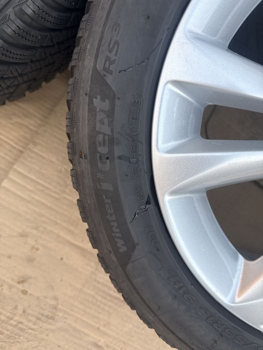 Оригинални джанти.  Opel 16” 5x110 ET40 с зимни гуми Hankook 195/55/16