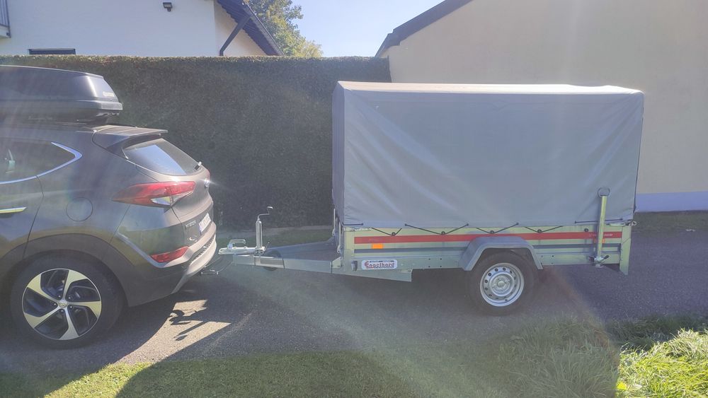 Remorca auto cu prelata 750 kg