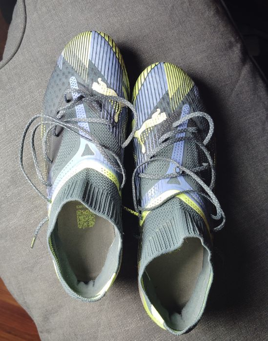 Ghete fotbal puma future 7 ultimate