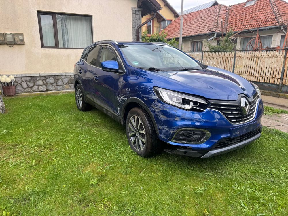 Vand RENAULT KADJAR 2022 facelift 1.5diesel euro6 automat avarit lovit