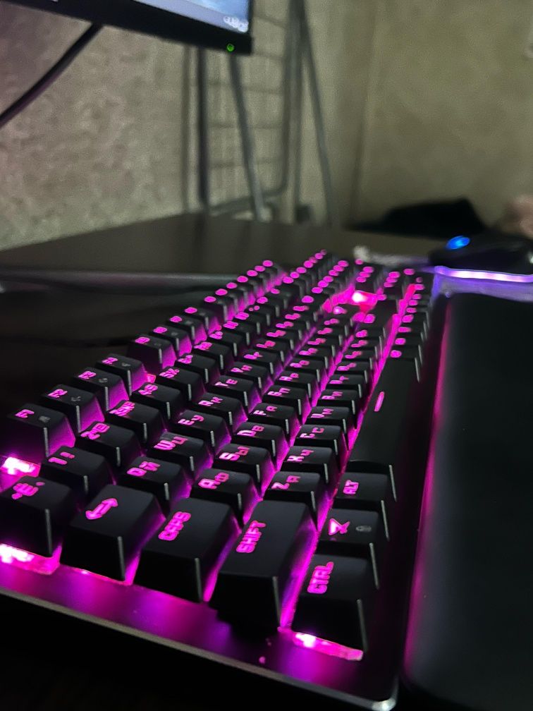 Продам мощный игровой компьютер