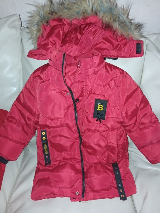 Пуховик на рост 130-140 новый