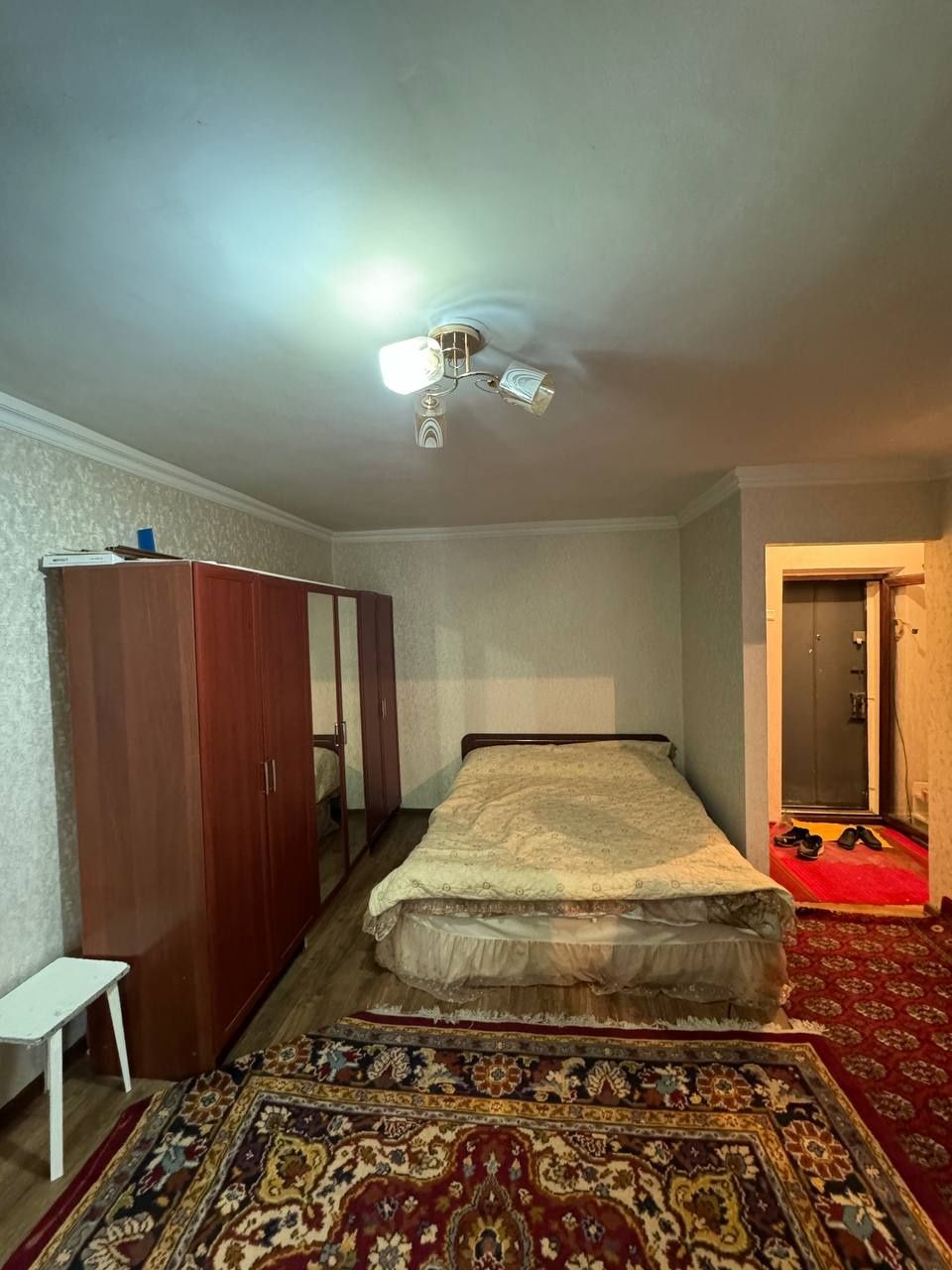 Аренда метро Айбек 1/2/2
Квадрат:30
Цена:400$