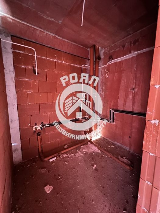 Продава се Двустаен апартамент в Пловдив, Остромила - 64 кв.м за 1007 €/кв.м - Снимка #4